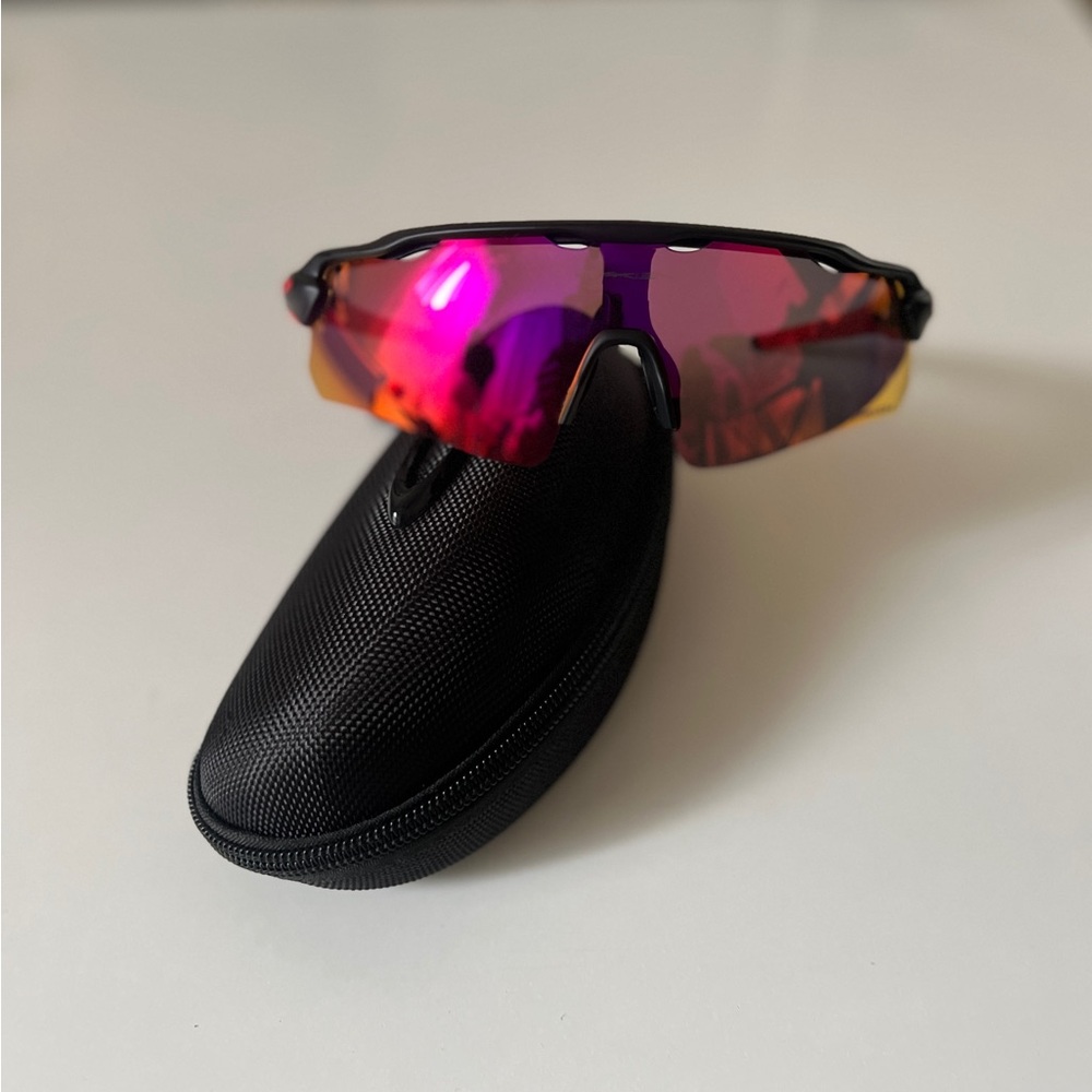 Oakley Performance Sport Sunglasses - Pink shield Lens - Picture 2 of 7